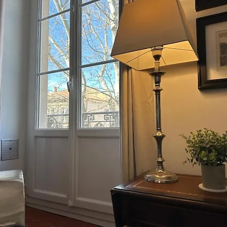 Stunning Centre 3-bed Lejlighed *
