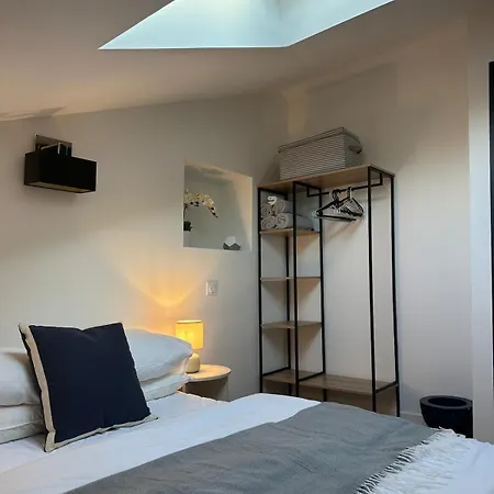Stunning Centre 3-bed Narbona