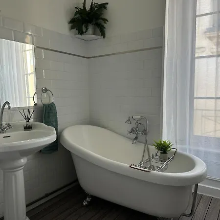 Stunning Centre 3-bed *